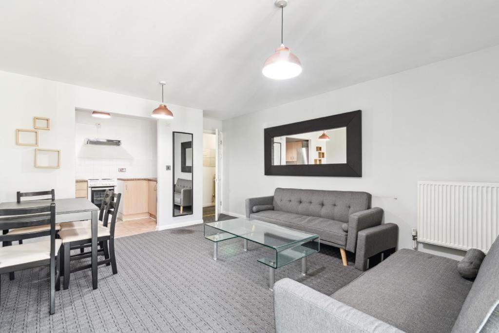 Docklands Cozy View Apartment Лондон Экстерьер фото