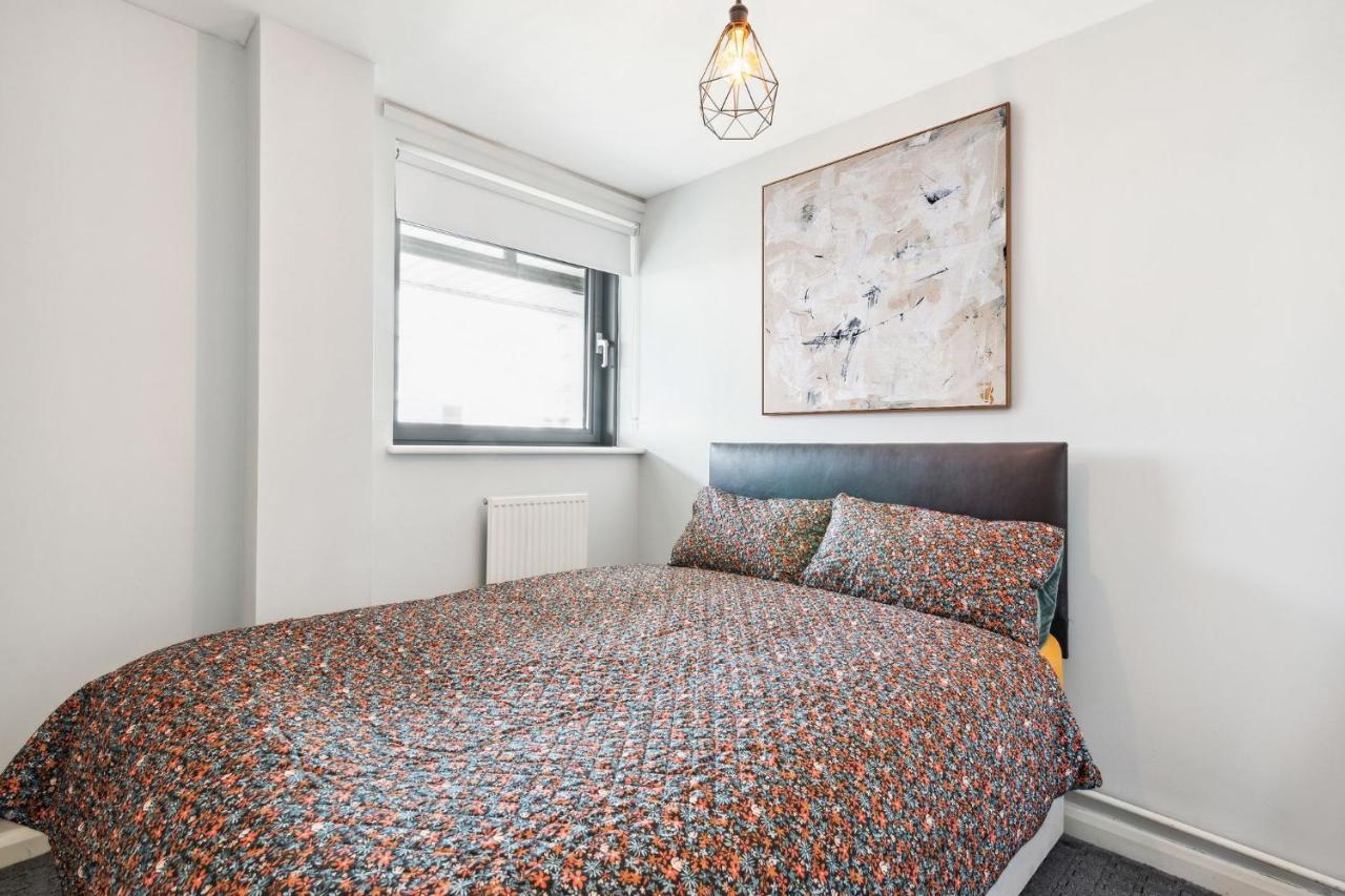 Docklands Cozy View Apartment Лондон Экстерьер фото